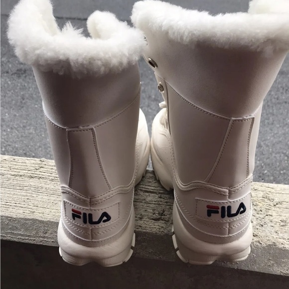 Fila Disruptor Shearling Fold Over Boot #Cybermondaysale - Picture 6 of 10